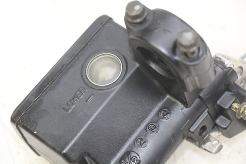 photo de MAITRE CYLINDRE AVANT SUZUKI BURGMAN 650 (2002 - 2004)