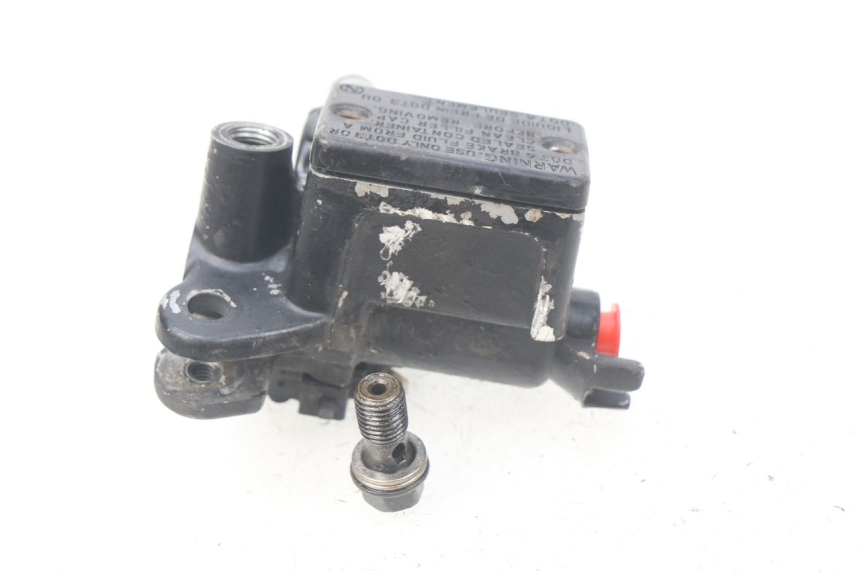 photo de MAITRE CYLINDRE AVANT HONDA CBR R 125 (2003 - 2006)