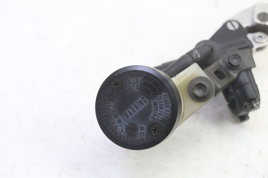 photo de MAITRE CYLINDRE AVANT HONDA CBR RR FIREBLADE 900 (1992 - 1994)
