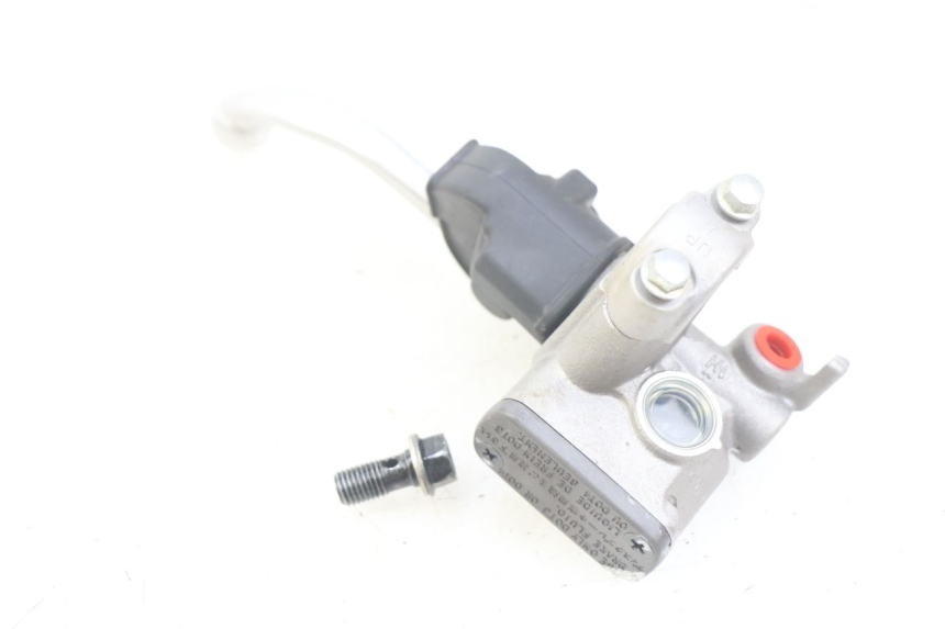 photo de MAITRE CYLINDRE AVANT HONDA CRF CR-F 125 (2022 - 2023) - Détail de la pièce