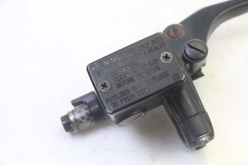 photo de MAITRE CYLINDRE AVANT HONDA FES S-WING SWING ABS 125 (2007 - 2015)