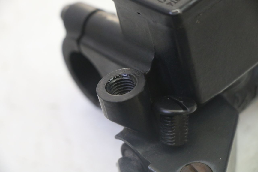 photo de MAITRE CYLINDRE AVANT HONDA FES S-WING SWING ABS 125 (2007 - 2015)