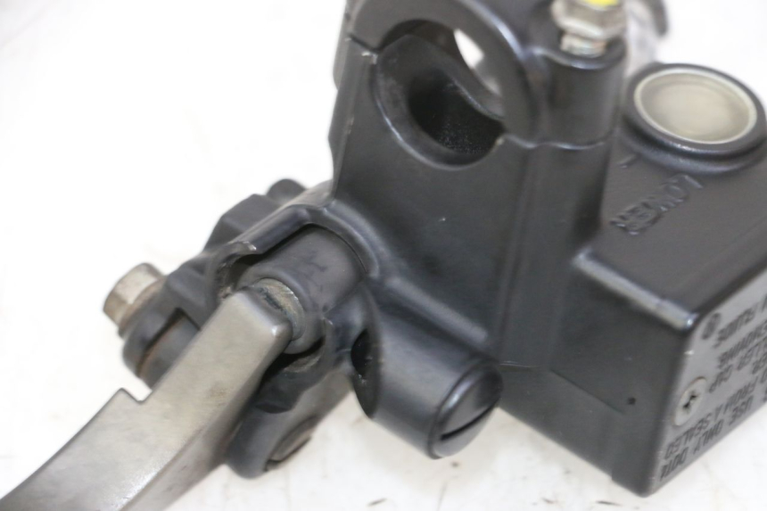 photo de MAITRE CYLINDRE AVANT HONDA FES S-WING SWING ABS 125 (2007 - 2015)