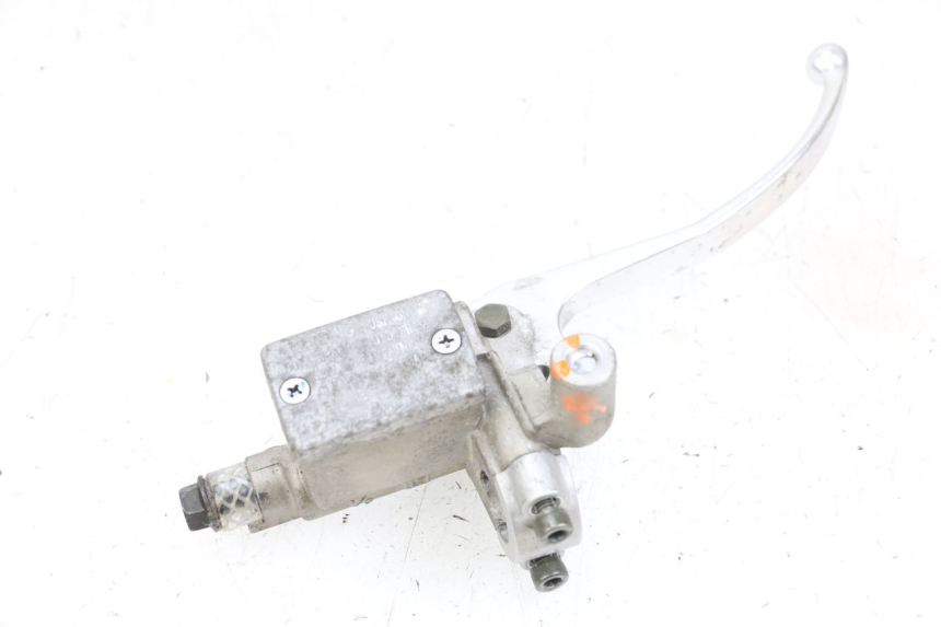 photo de MAITRE CYLINDRE AVANT MBK FLAME X 125 (2007 - 2016) - Points de fixation