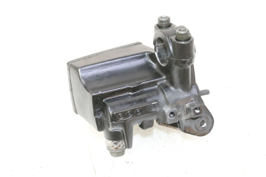 photo de MAITRE CYLINDRE AVANT YAMAHA FZ6 N FAZER 600 (2004 - 2006)