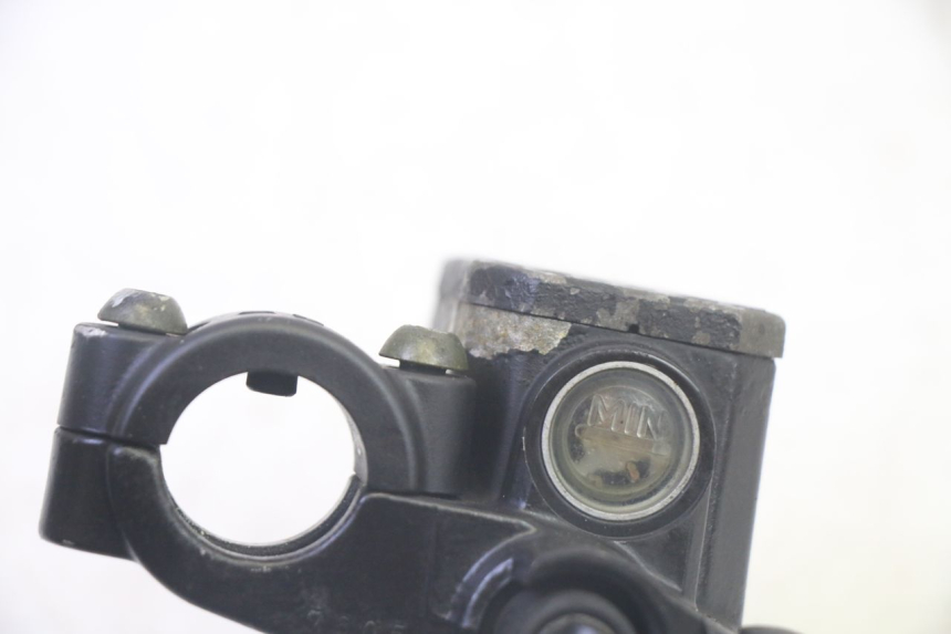 photo de MAITRE CYLINDRE AVANT PIAGGIO MP3 500 (2016 - 2018) - Gros plan technique