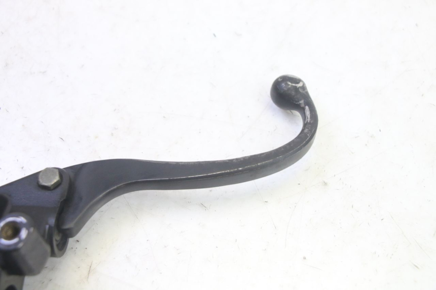 photo de MAITRE CYLINDRE AVANT DAELIM S1 125 (2007 - 2016) - Autre angle de vue