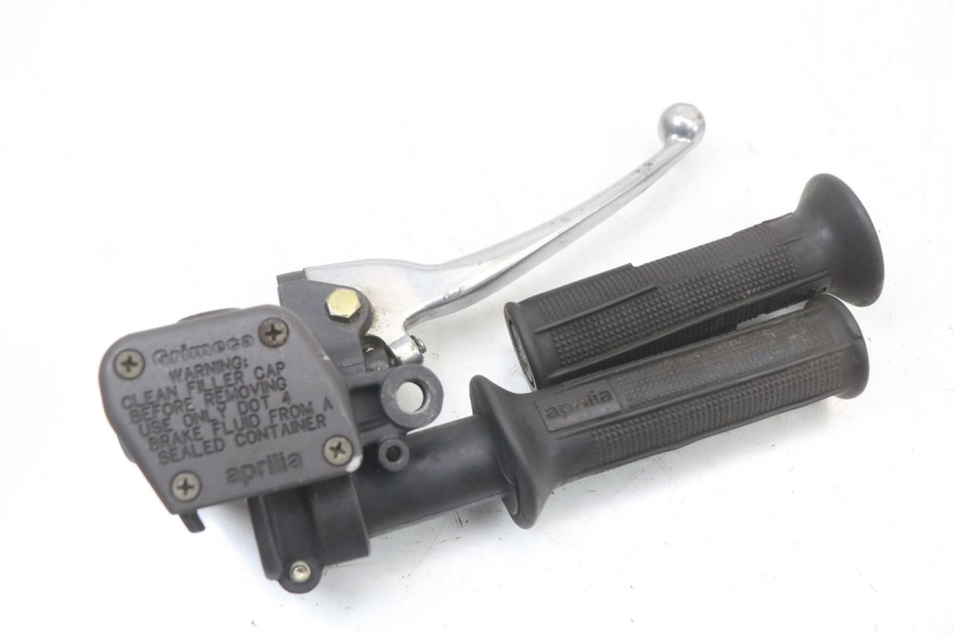 photo de MAITRE CYLINDRE AVANT APRILIA SCARABEO GT 125 (1999 - 2007)
