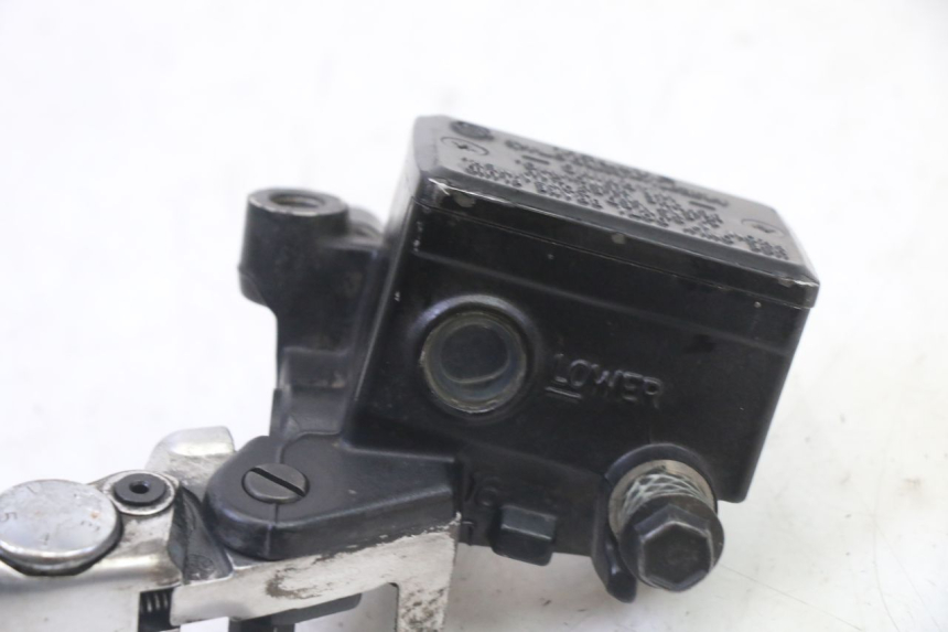 photo de MAITRE CYLINDRE AVANT YAMAHA TDM ABS 900 (2002 - 2014)