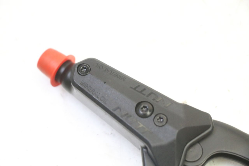 photo de MAITRE CYLINDRE AVANT DUALTRON VICTOR LIMITED 1