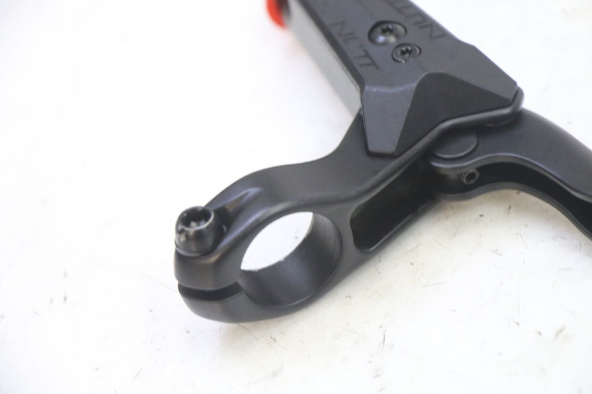 photo de MAITRE CYLINDRE AVANT DUALTRON VICTOR LIMITED 1