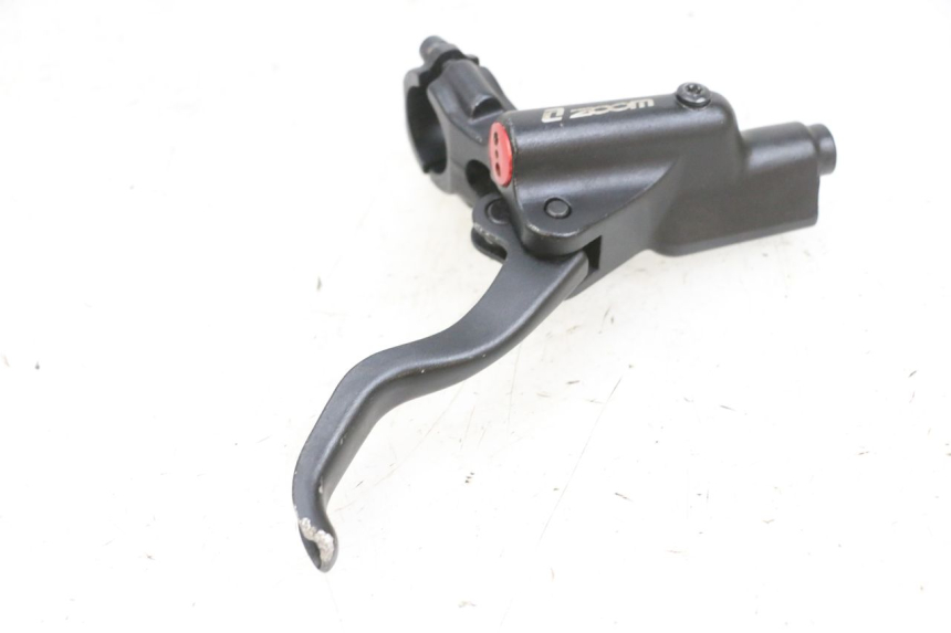 photo de MAITRE CYLINDRE AVANT DUALTRON VICTOR LIMITED 1