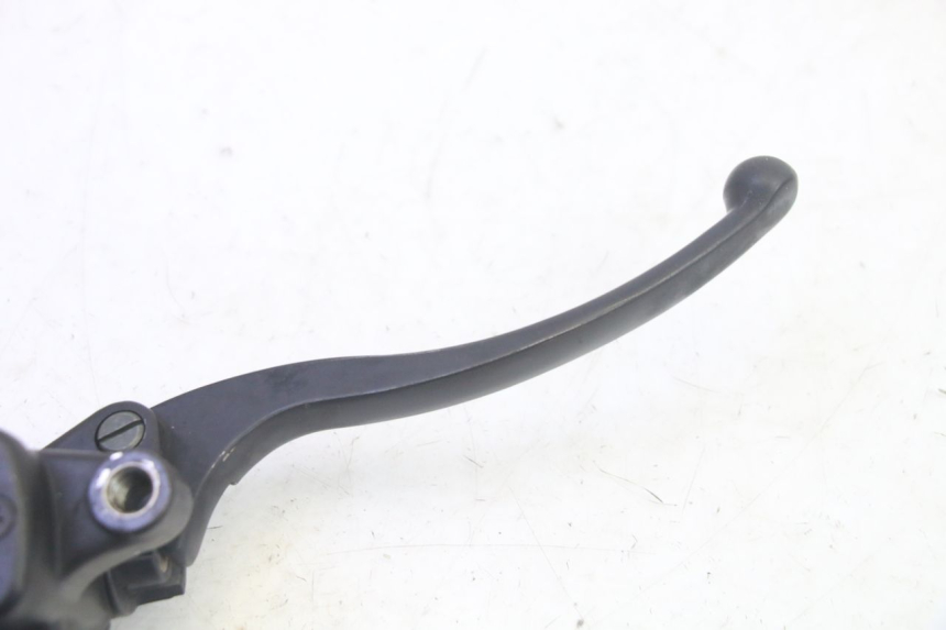 photo de MAITRE CYLINDRE AVANT DAELIM VJ ROADWIN FI 125 (2008 - 2017) - Gros plan technique