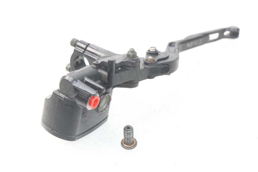 photo de MAITRE CYLINDRE AVANT YAMAHA XP T-MAX TMAX ABS 500 (2004 - 2007)