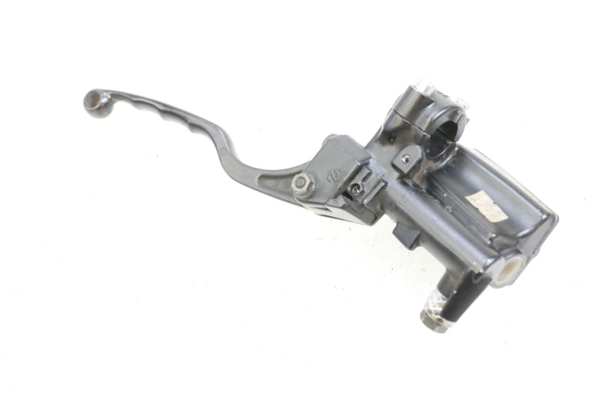 photo de MAITRE CYLINDRE EMBRAYAGE KAWASAKI GPZ RX 1000 (1986 - 1988) - Points de fixation