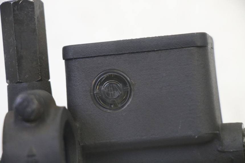 photo de MAITRE CYLINDRE ARRIERE QUADRO 4 4D 350 (2015 - 2018)