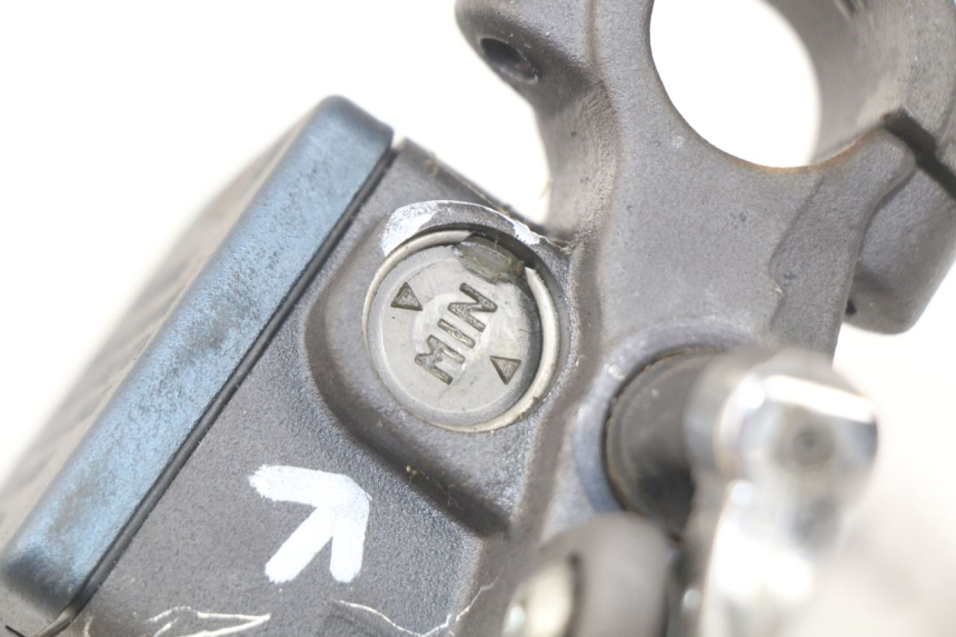 photo de MAITRE CYLINDRE ARRIERE PEUGEOT ELYSTAR 125 (2002 - 2007)