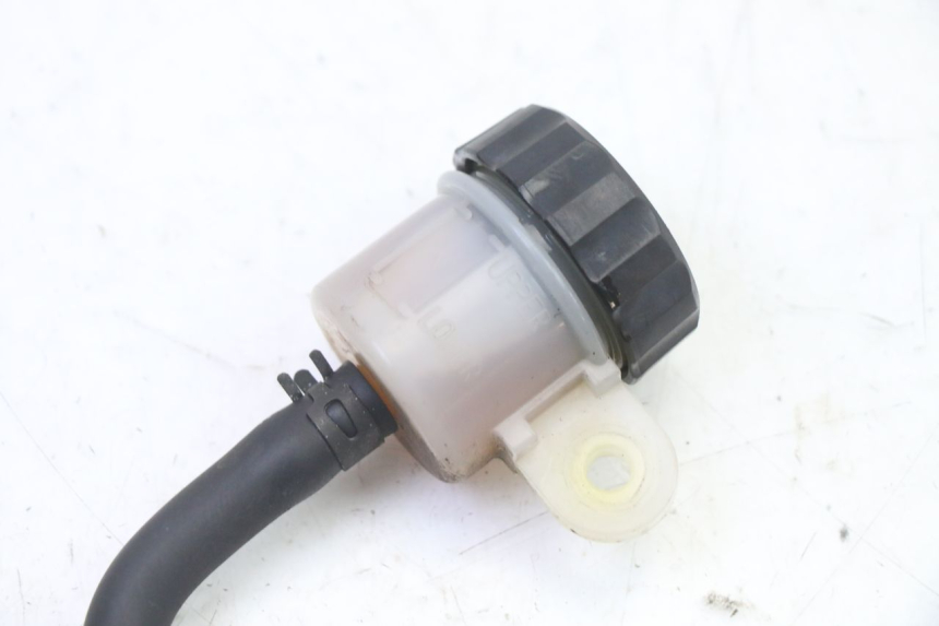 photo de MAITRE CYLINDRE ARRIERE YAMAHA FZ6 FAZER S2 600 (2007 - 2011)