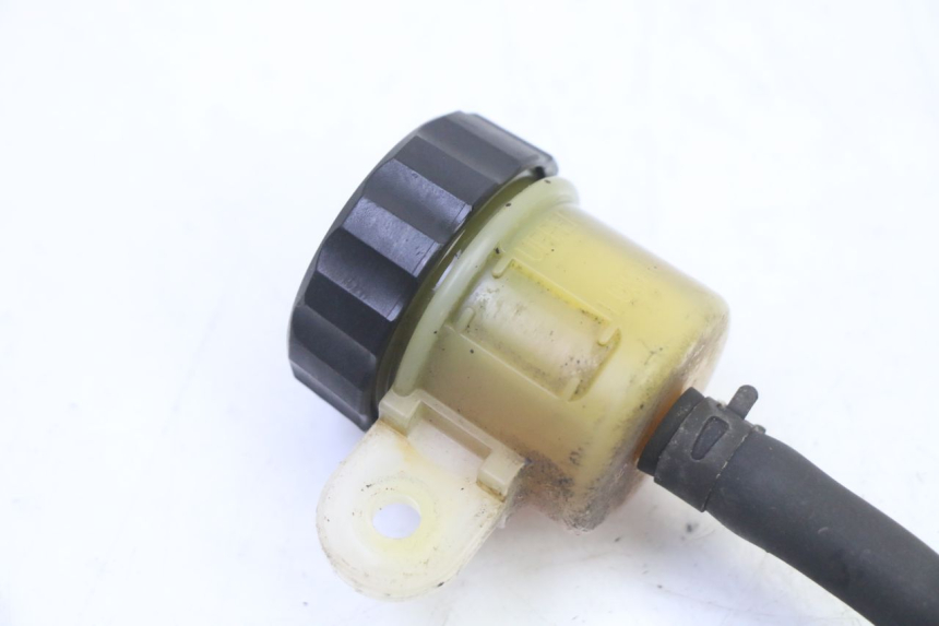 photo de MAITRE CYLINDRE ARRIERE YAMAHA FZ6 FAZER S2 600 (2007 - 2011)