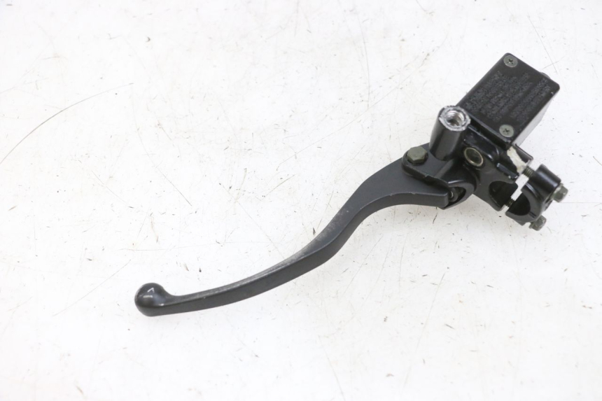 photo de MAITRE CYLINDRE ARRIERE EFUN PUSA 1 - Points de fixation