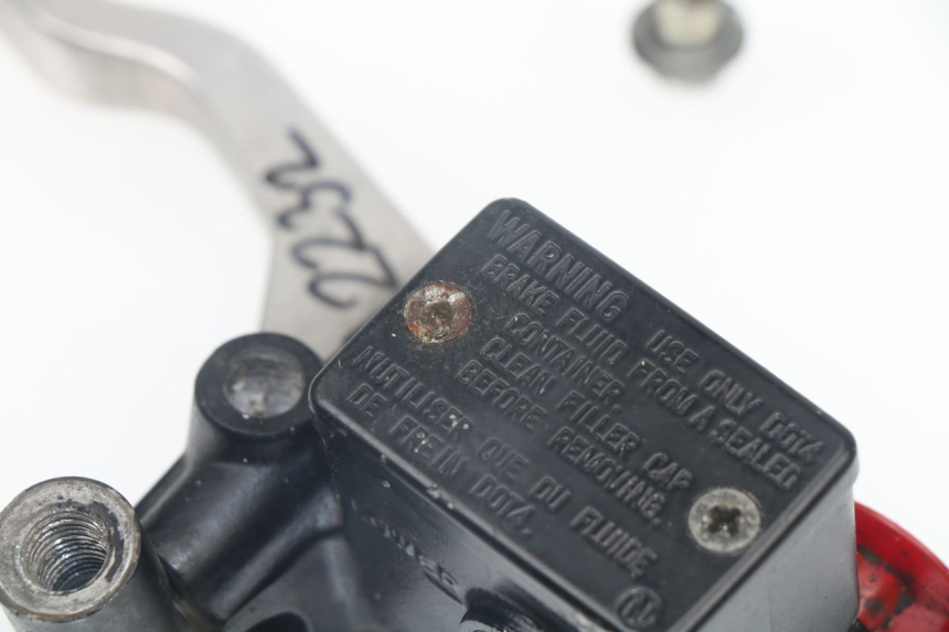 photo de MAITRE CYLINDRE FREIN ARRIERE SUZUKI BURGMAN 125 (2007 - 2014)