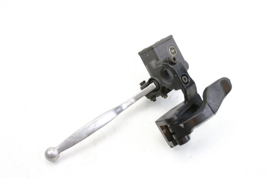 photo de MAITRE CYLINDRE ARRIERE SUZUKI UH BURGMAN 125 (2002 - 2006)