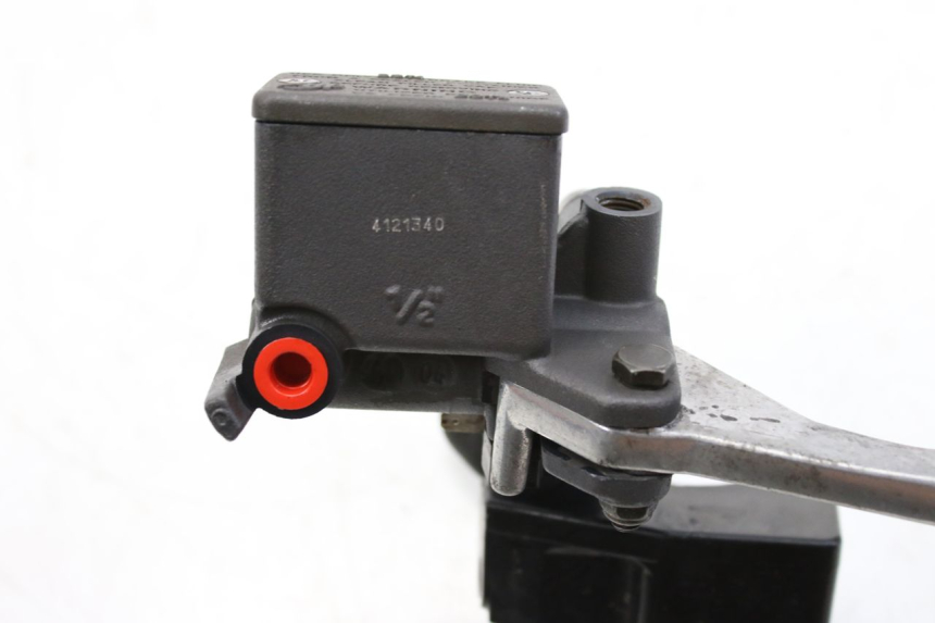 photo de MAITRE CYLINDRE ARRIERE SUZUKI UH BURGMAN 125 (2002 - 2006)