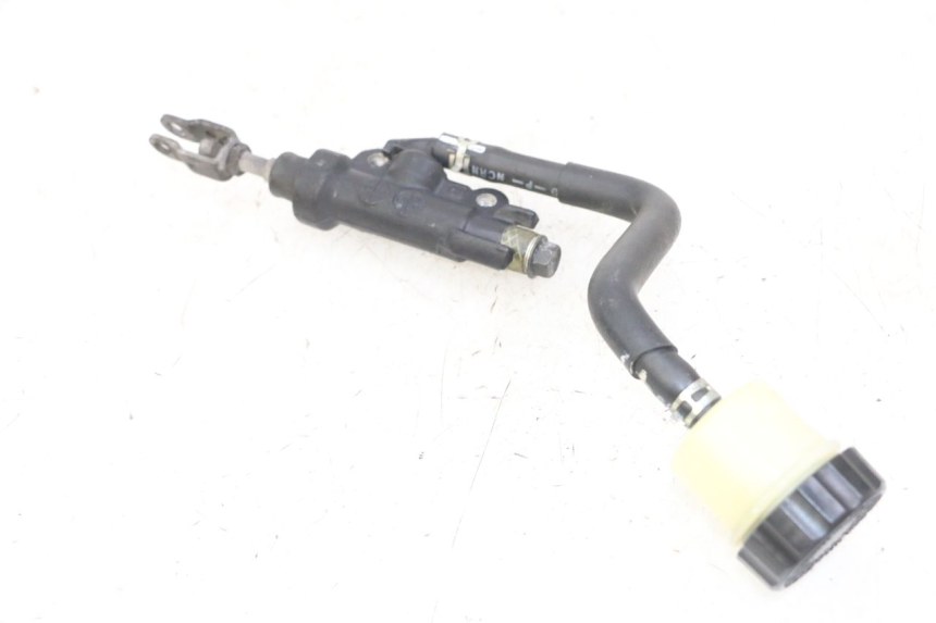 photo de MAITRE CYLINDRE ARRIERE YAMAHA XJ6 ABS 600 (2008 - 2016)