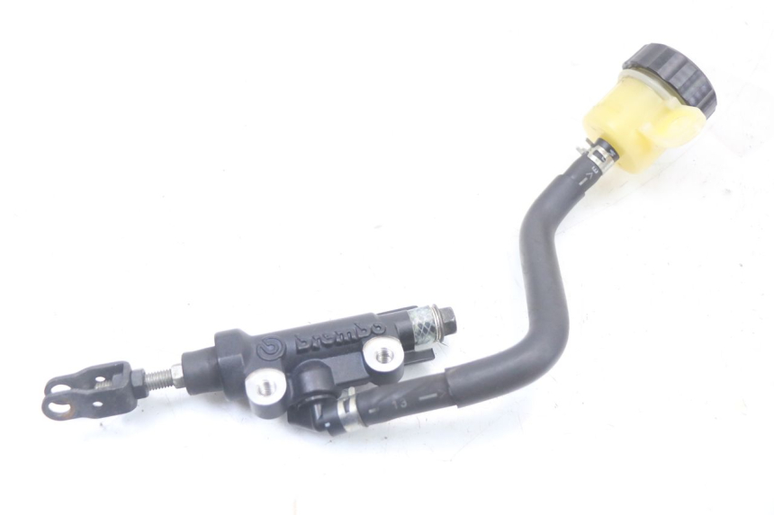 photo de MAITRE CYLINDRE ARRIERE YAMAHA XJ6 ABS 600 (2008 - 2016)