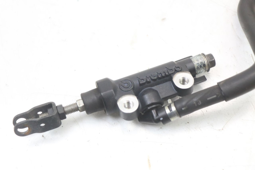 photo de MAITRE CYLINDRE ARRIERE YAMAHA XJ6 ABS 600 (2008 - 2016)