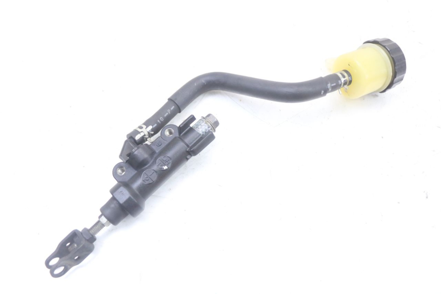 photo de MAITRE CYLINDRE ARRIERE YAMAHA XJ6 ABS 600 (2008 - 2016)