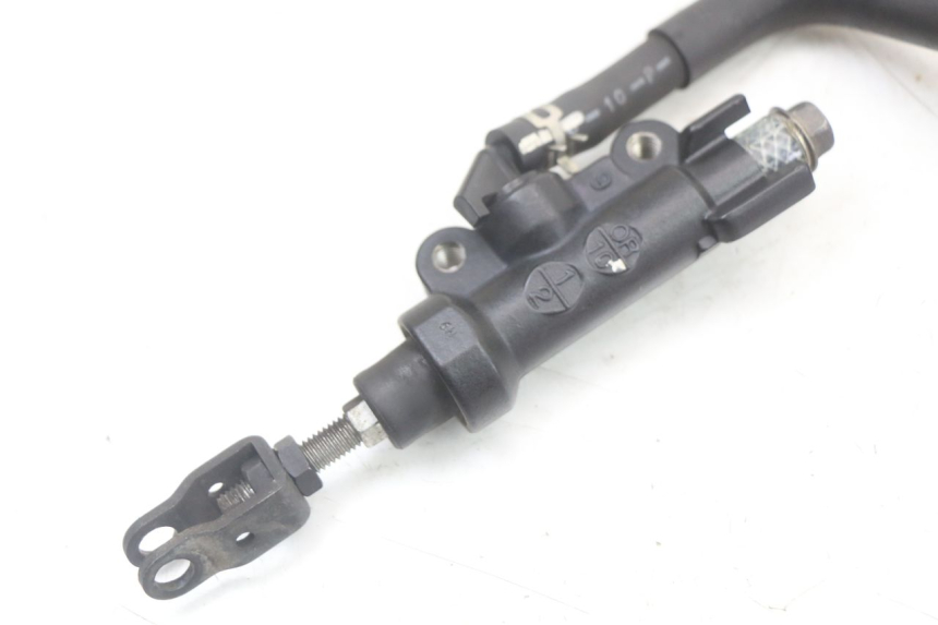 photo de MAITRE CYLINDRE ARRIERE YAMAHA XJ6 ABS 600 (2008 - 2016)