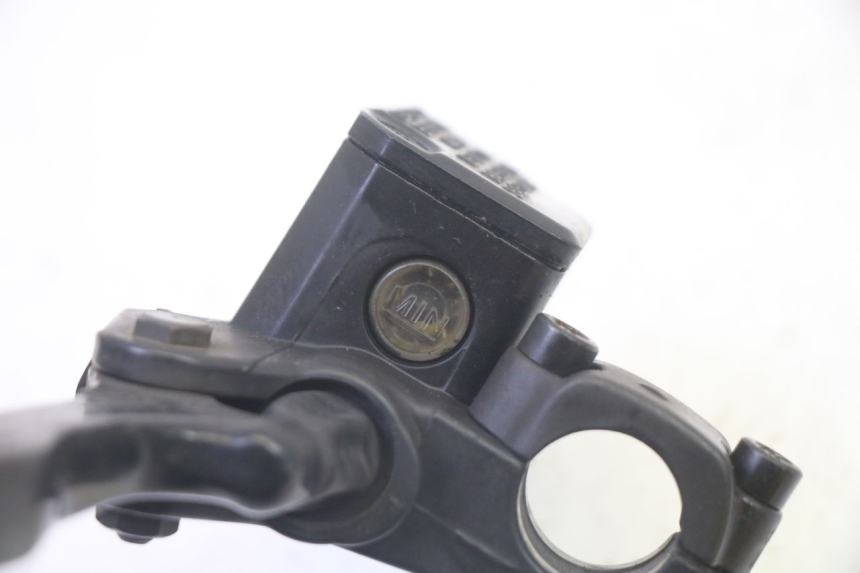 photo de MAITRE CYLINDRE ARRIERE YAMAHA YP MAJESTY 125 (2007 - 2010)