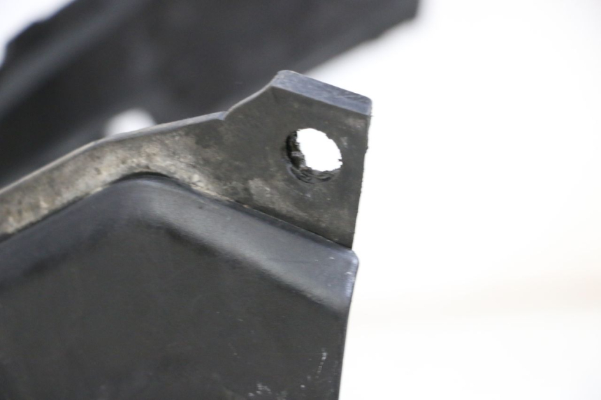 photo de MARCHE PIED MBK BOOSTER SPIRIT 50 (2004 - 2017) - Zoom composants