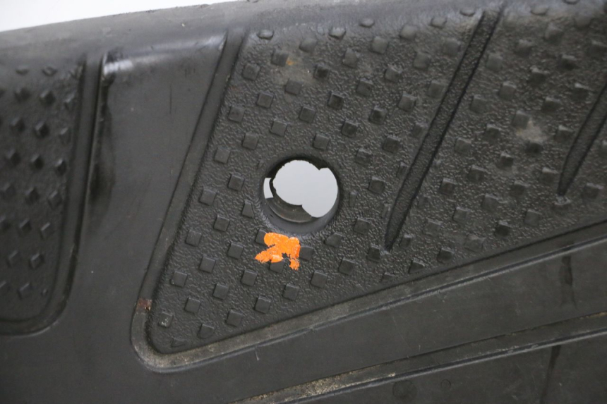 photo de MARCHE PIED MBK BOOSTER SPIRIT 50 (2004 - 2017) - Vue principale