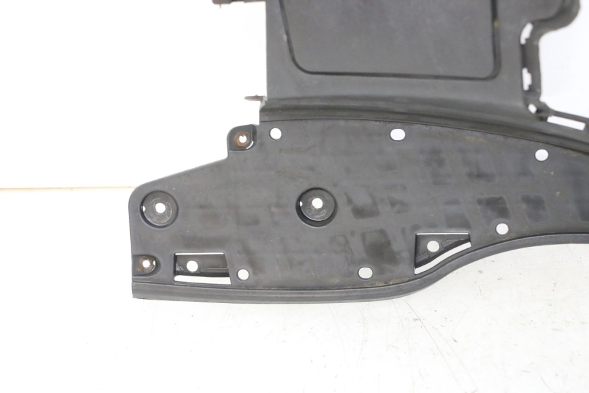 photo de MARCHE PIED SUZUKI BURGMAN 125 (2007 - 2014)