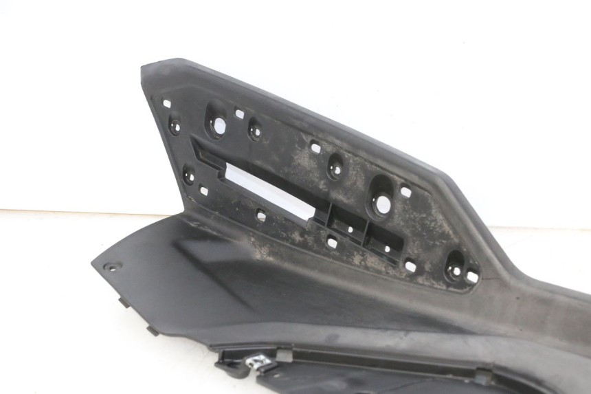 photo de MARCHE PIED DROIT QUADRO 4 4D 350 (2015 - 2018)