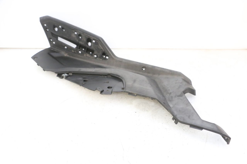 photo de MARCHE PIED DROIT QUADRO 4 4D 350 (2015 - 2018)