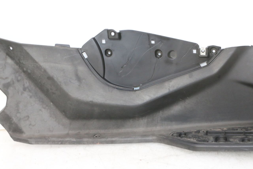 photo de MARCHE PIED DROIT QUADRO 4 4D 350 (2015 - 2018)