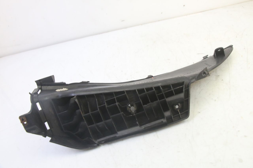 photo de MARCHE PIED DROIT SUZUKI BURGMAN 125 (2007 - 2014)