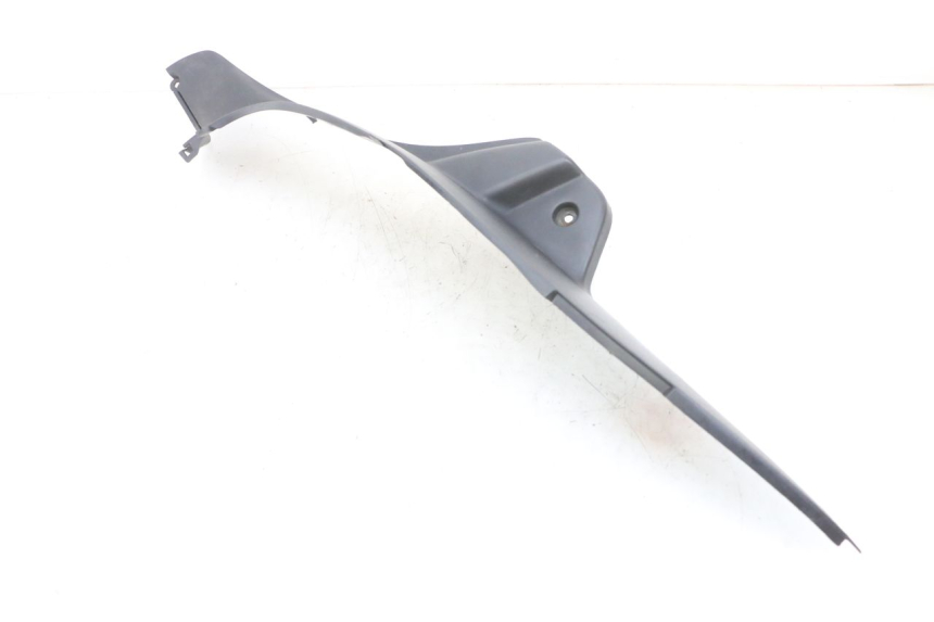 photo de MARCHE PIED DROIT PEUGEOT ELYSEO 125 (1999 - 2004) - Gros plan technique