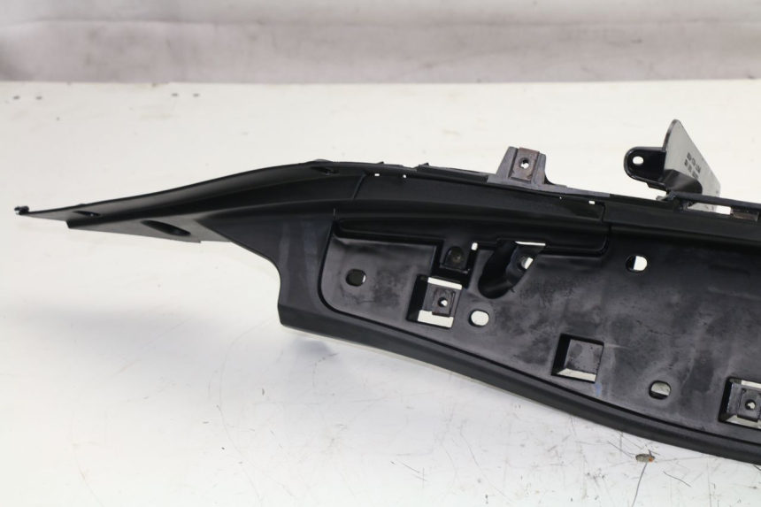 photo de MARCHE PIED DROIT HONDA FES S-WING SWING 125 (2007 - 2015) - Détails caractéristiques