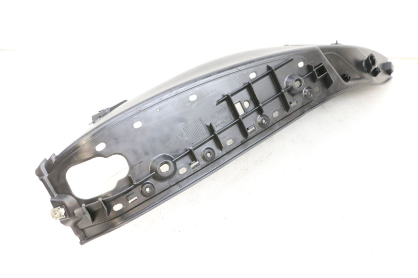 photo de MARCHE PIED DROIT PIAGGIO MP3 HPE 350 (2018 - 2020) - Autre angle de vue