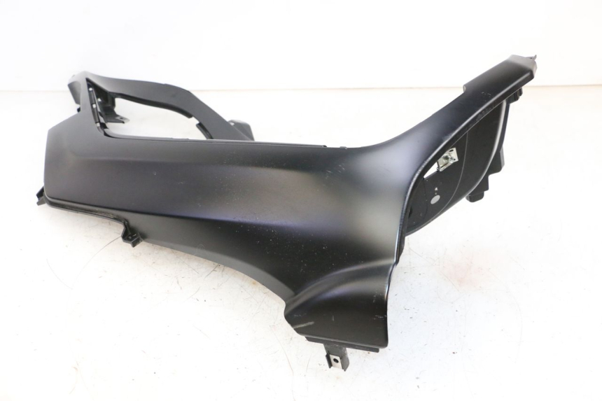 photo de MARCHE PIED DROIT PIAGGIO MP3 HPE 300 (2019 - 2026) - Marquages et références