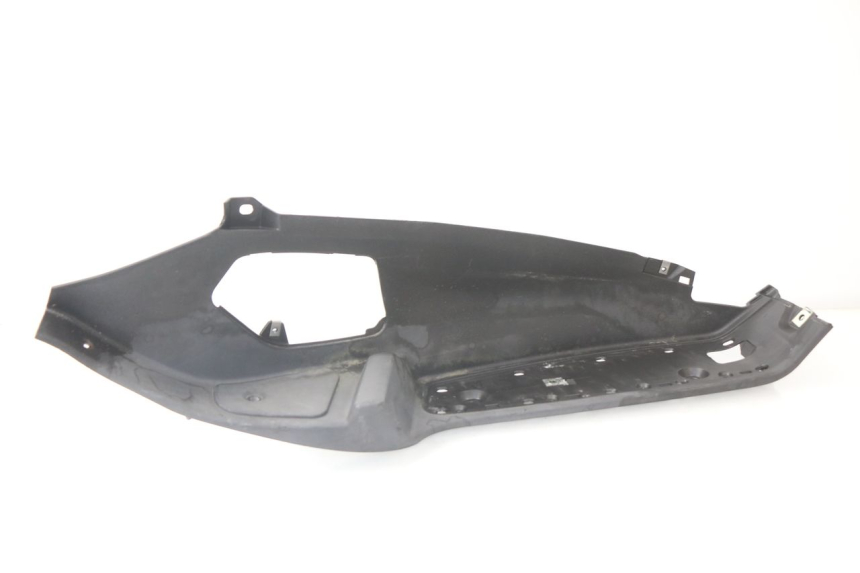 photo de MARCHE PIED DROIT PIAGGIO MP3 LT 300 (2010 - 2016)