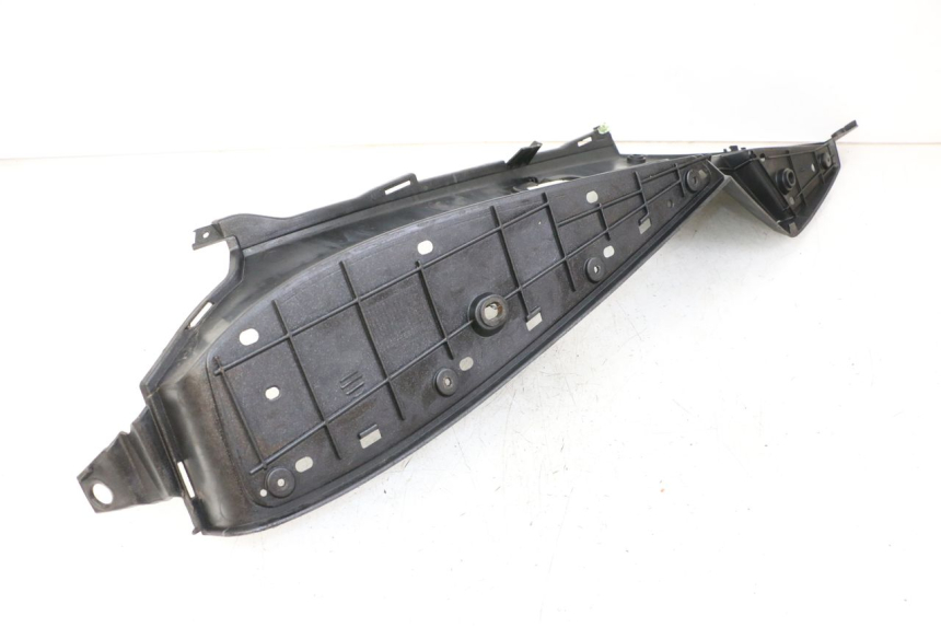 photo de MARCHE PIED DROIT PEUGEOT SATELIS COMPRESSOR K15 125 (2006 - 2009)