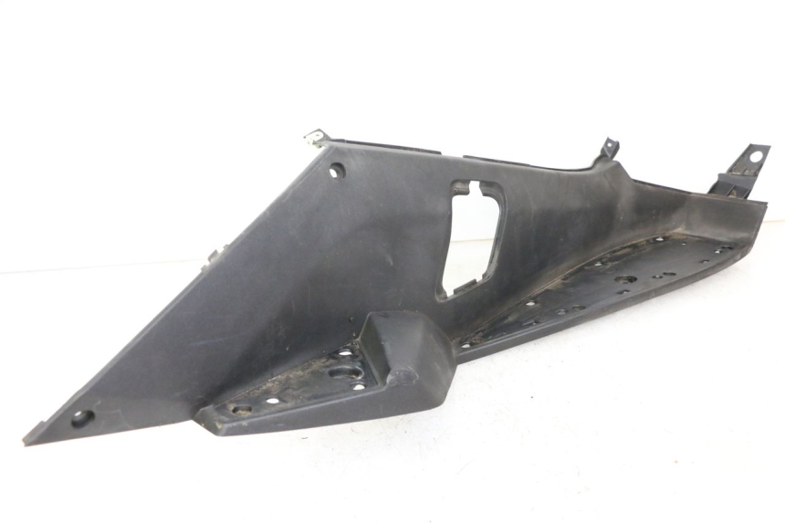 photo de MARCHE PIED DROIT PEUGEOT SATELIS COMPRESSOR K15 125 (2006 - 2009)