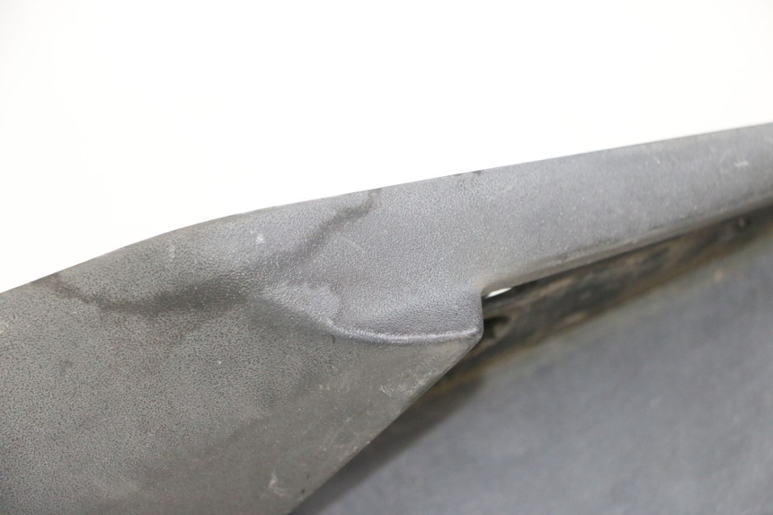 photo de MARCHE PIED DROIT PEUGEOT SATELIS 250 (2006 - 2012)