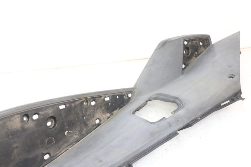 photo de MARCHE PIED DROIT PEUGEOT SATELIS 250 (2006 - 2012)