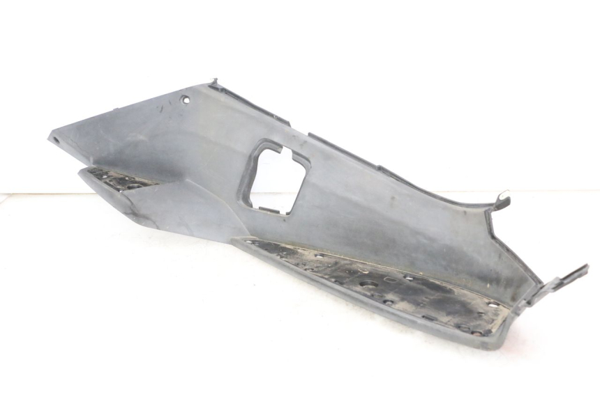 photo de MARCHE PIED DROIT PEUGEOT SATELIS 250 (2006 - 2012)